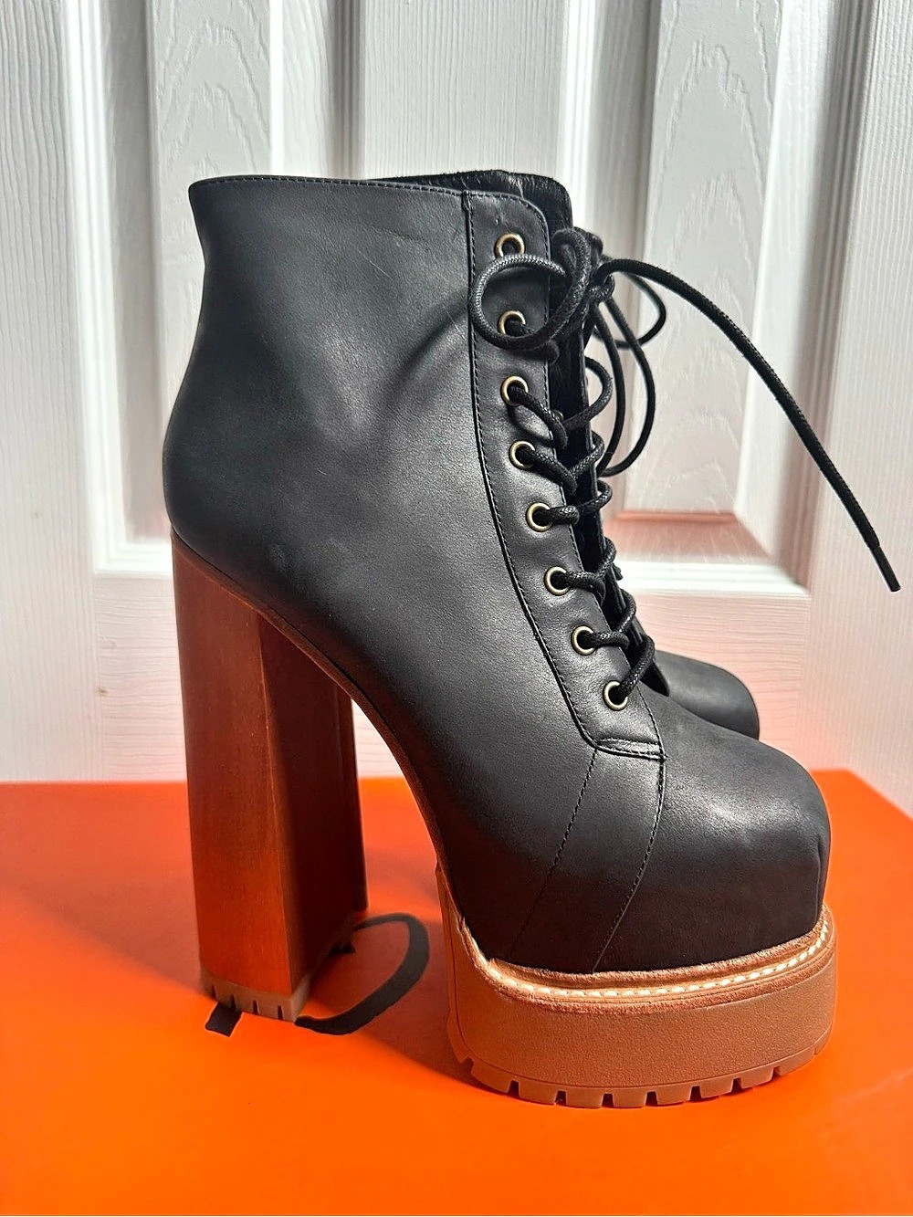 ZIGI  Black Platform Lace-Up Heeled Boots